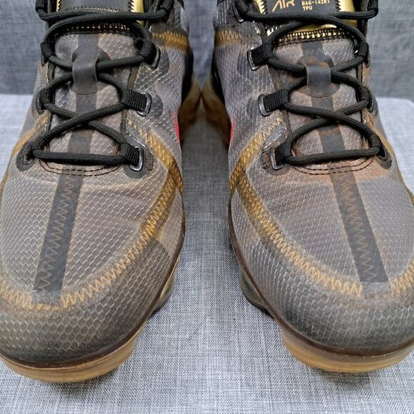 %Nike Air Vapormax 2019 Black Metallic Gold Women Size 9 / A 30 main image 9
